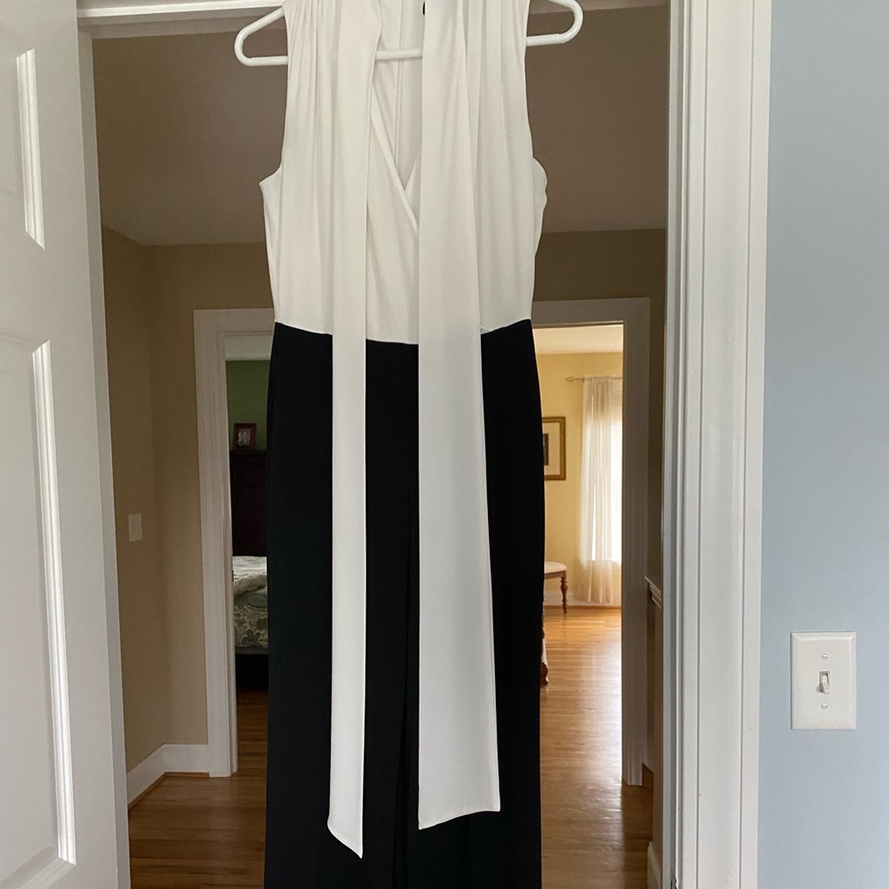 Beautiful White House Black Market color block jumpsuit